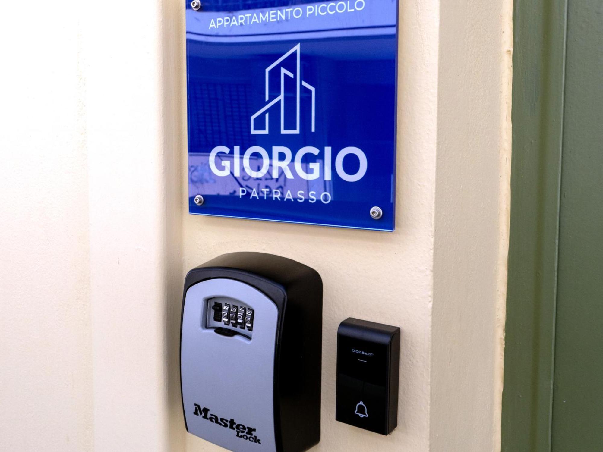 Giorgio Patrasso - Micro Apartment In The Center Of Pátra Kültér fotó